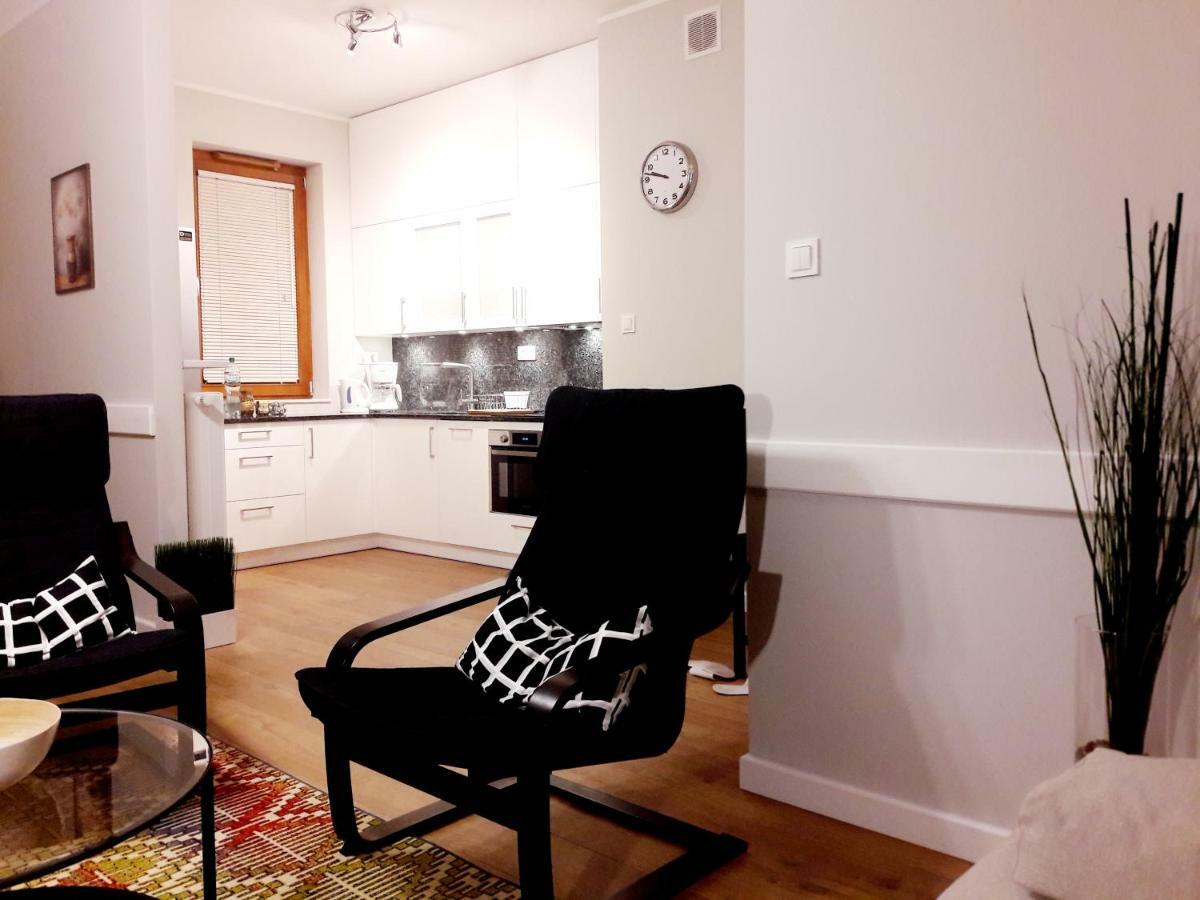 Ferienwohnung Modern & Quiet In Royal Wilanow With Netflix Warschau Exterior foto