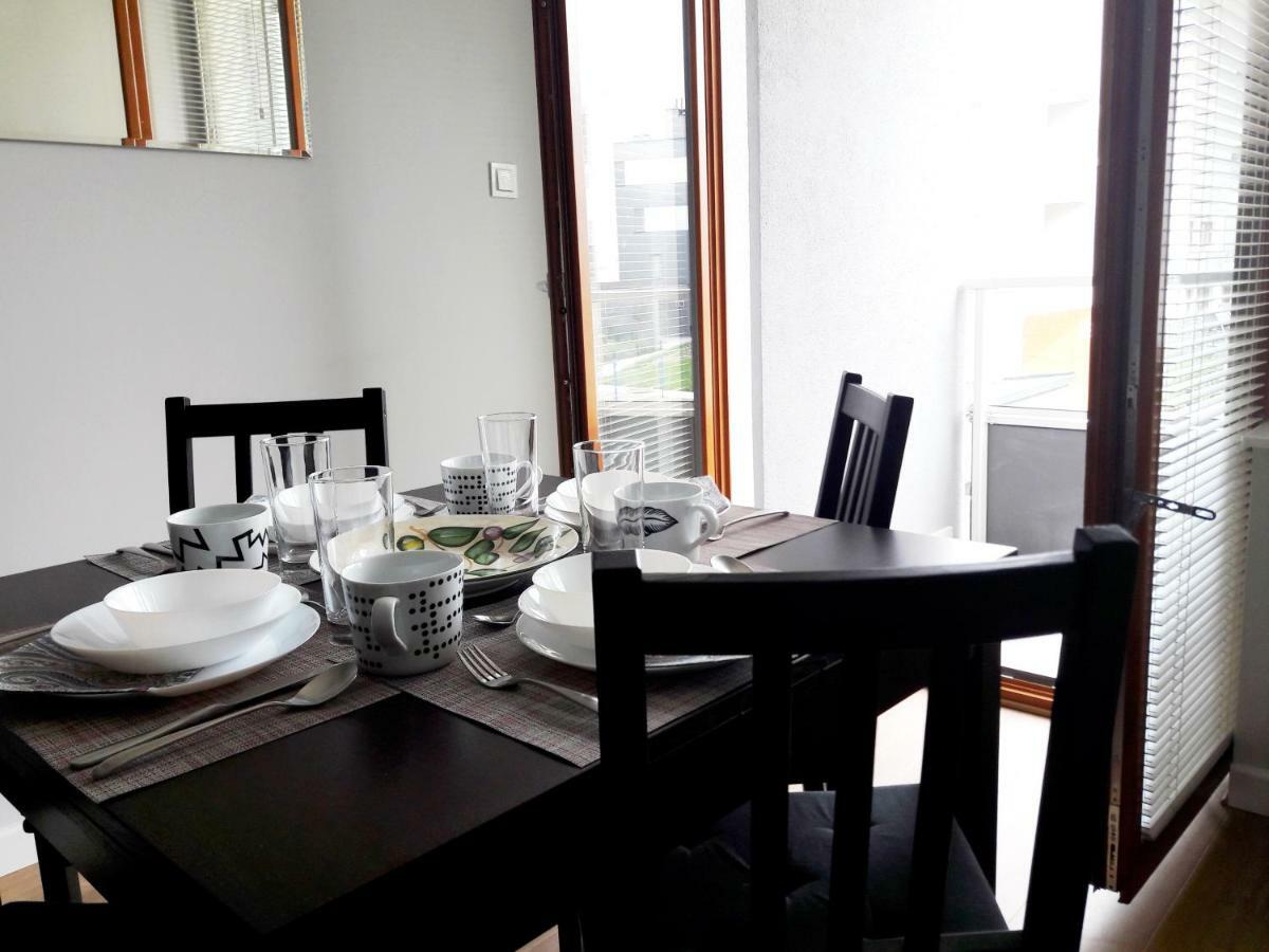 Ferienwohnung Modern & Quiet In Royal Wilanow With Netflix Warschau Exterior foto